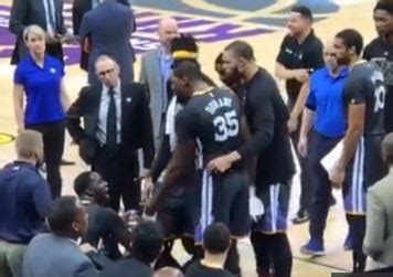 Kings fans wear shirts cussing out Draymond Green